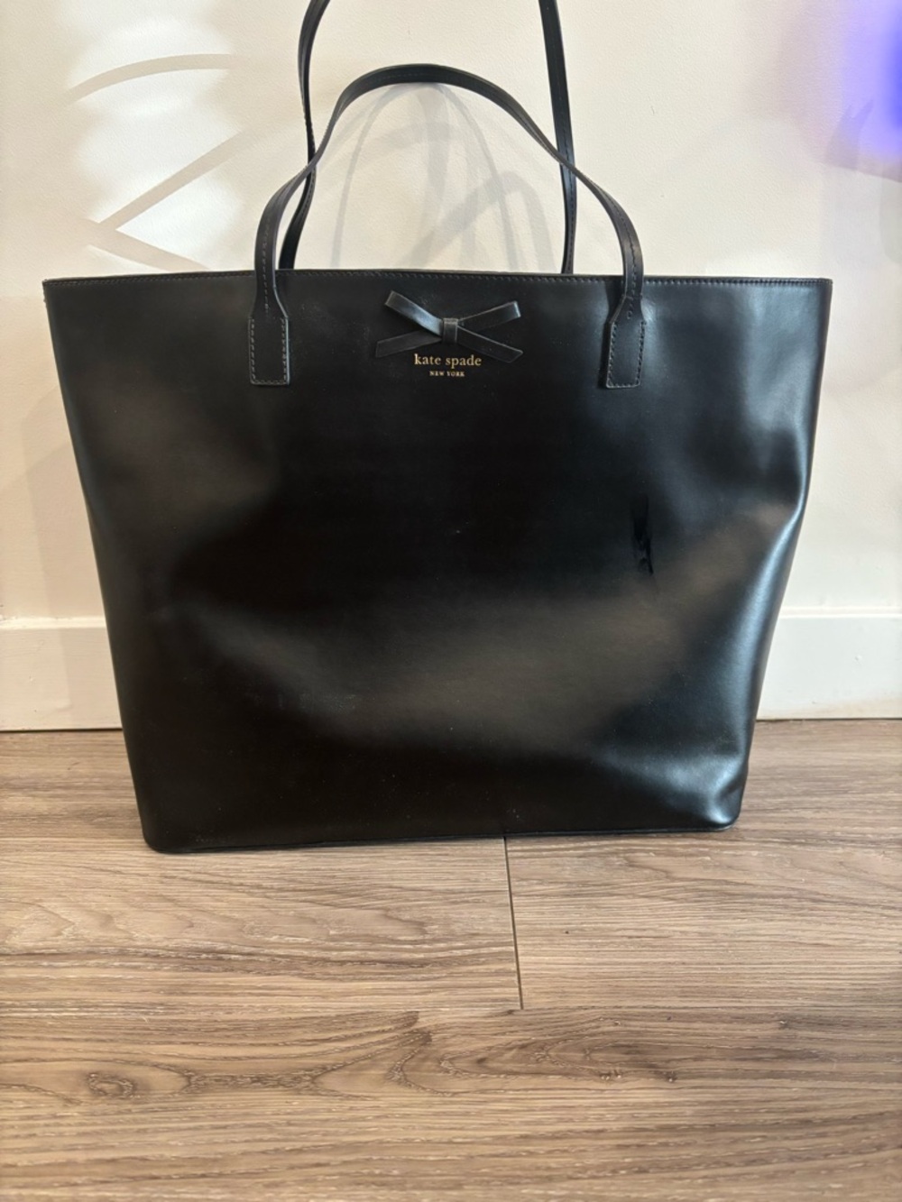 LIKE NEW - kate spade black leather tote with bow detail